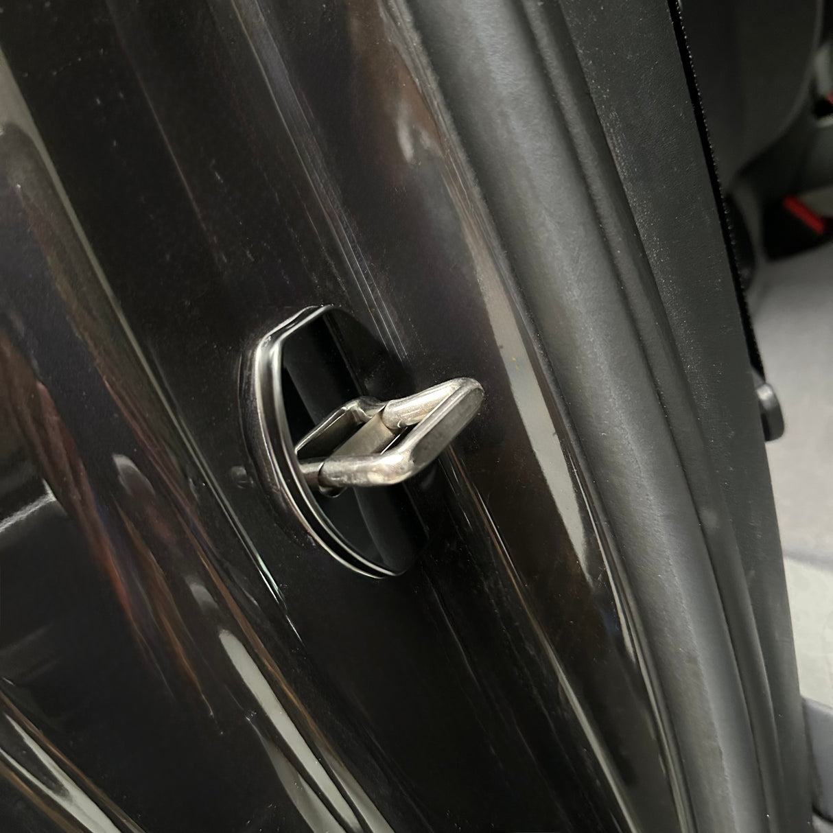 Dörrlåsskydd, passar VW ID.3/4/5/6/7
