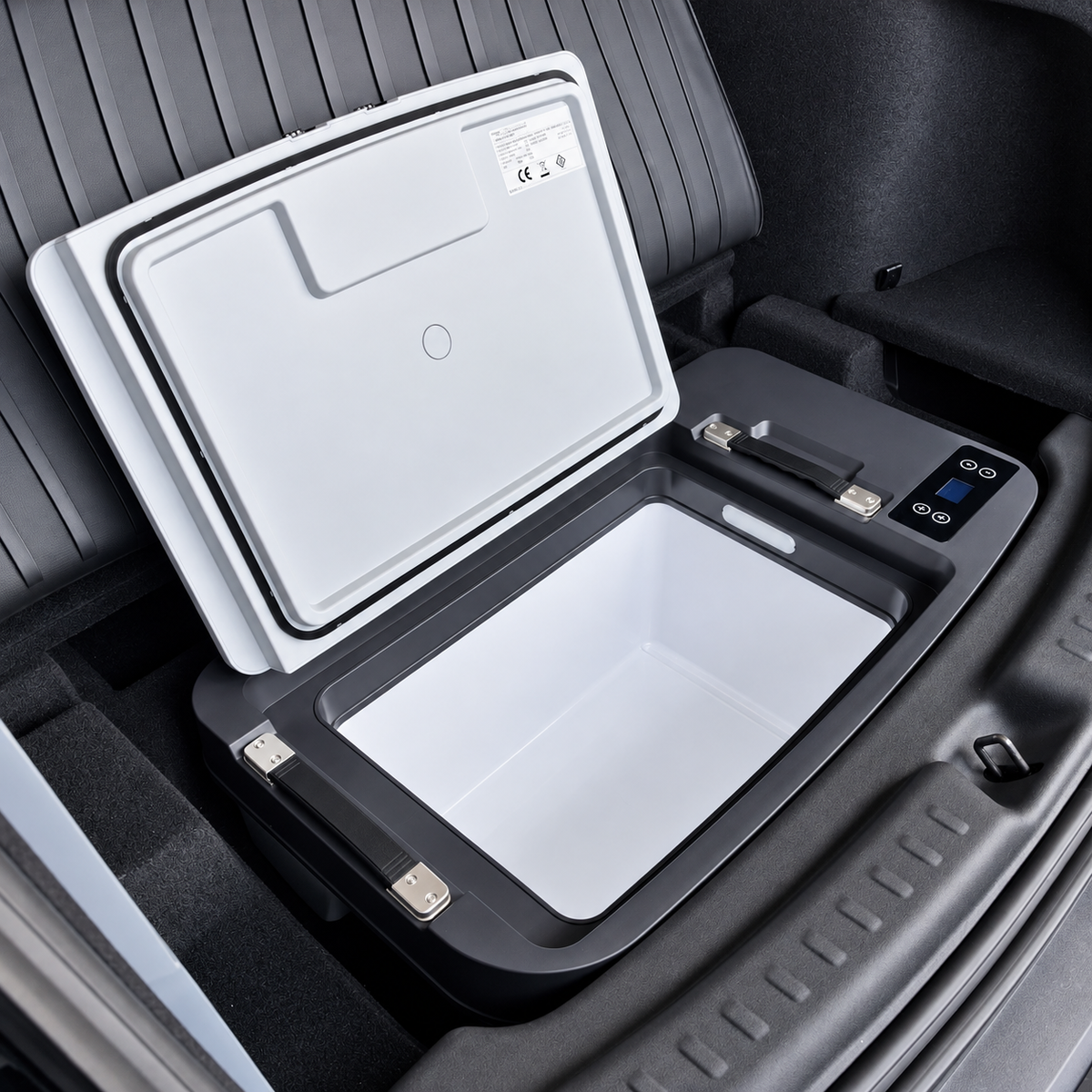 Kylbox med kompressor för bagageutrymmet under golvet – Tesla Model Y