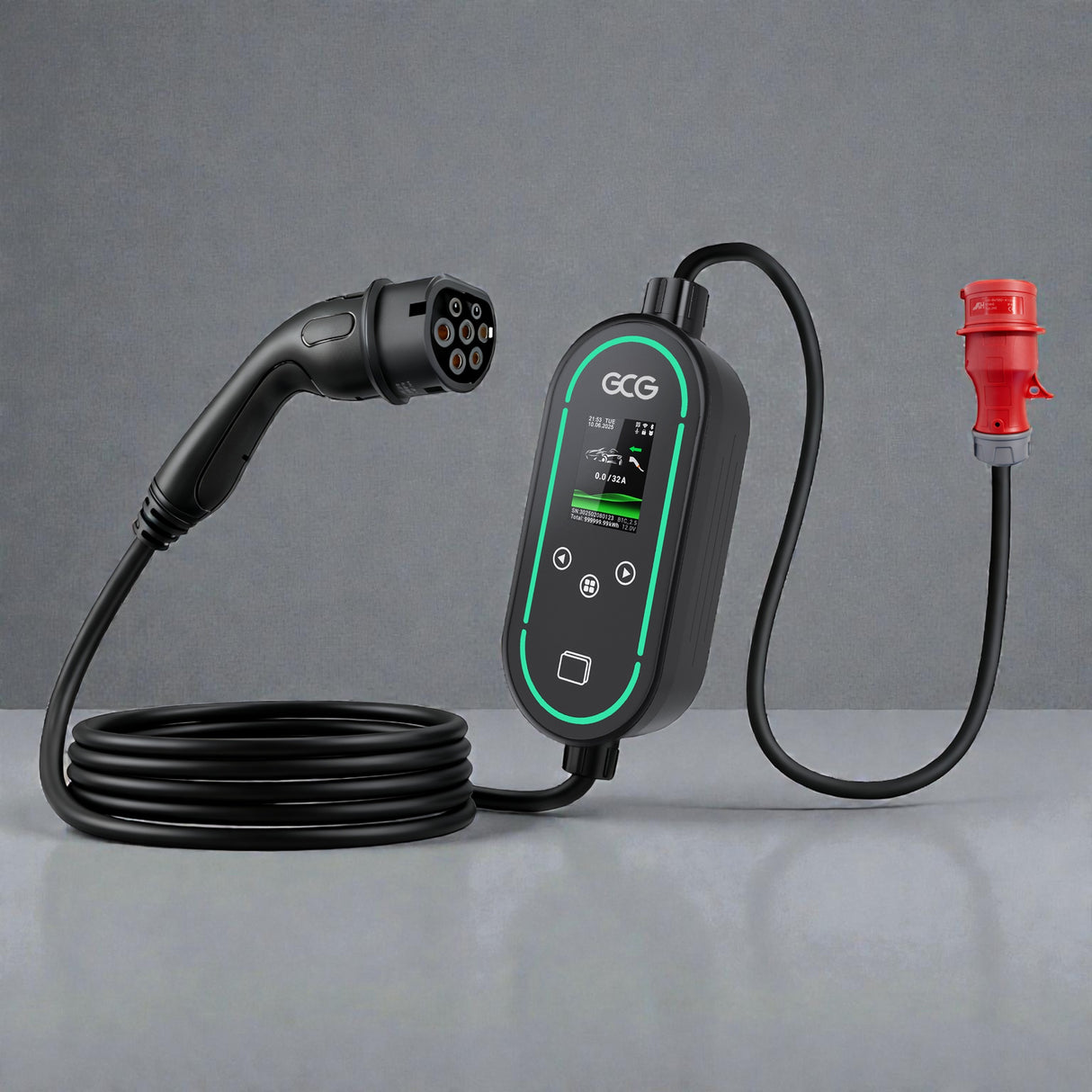 GCG MAX Mobil 11kW laddare med gröna detaljer och röd strömkontakt