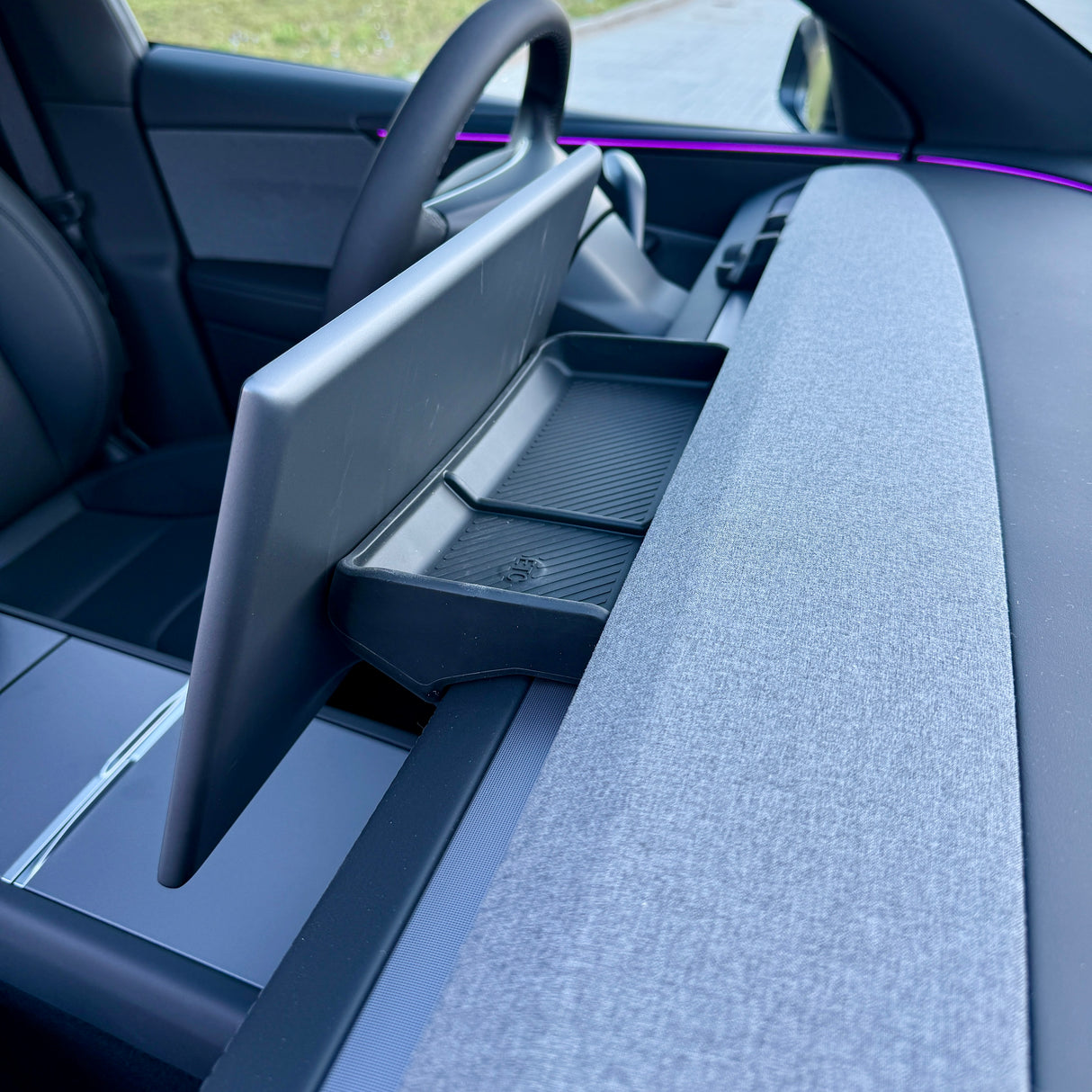 GCG Max förvaringsbox bakom skärm – Tesla Model 3/Y