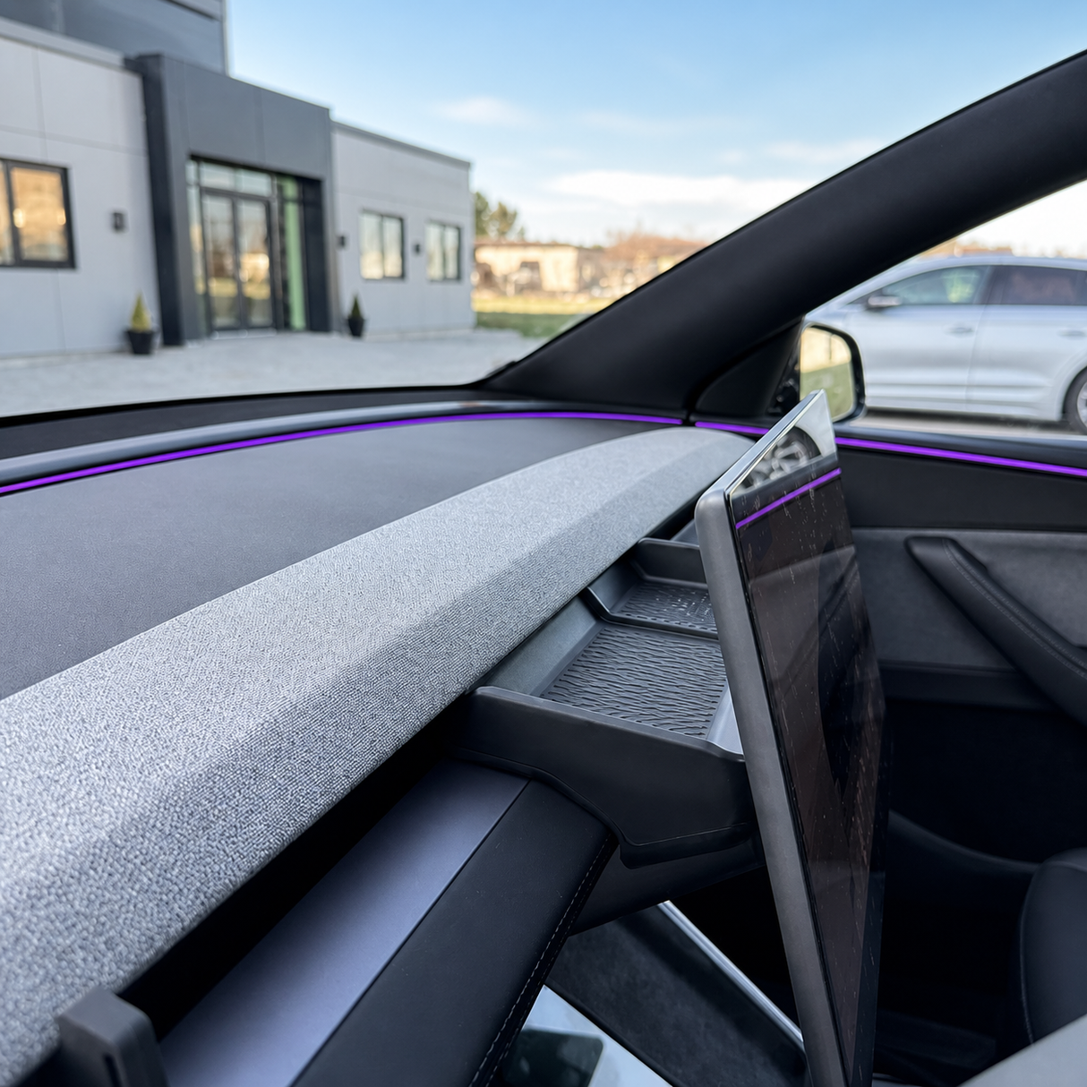 GCG Max förvaringsbox bakom skärm – Tesla Model 3/Y