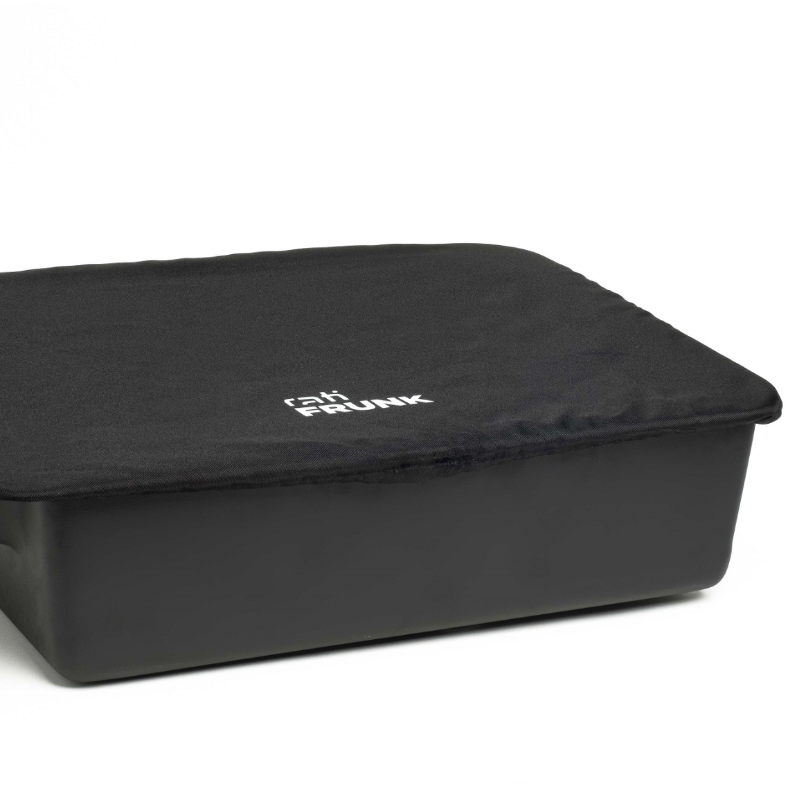 Rati Frunk förvaringsbox med svart skyddshätta och logotyp