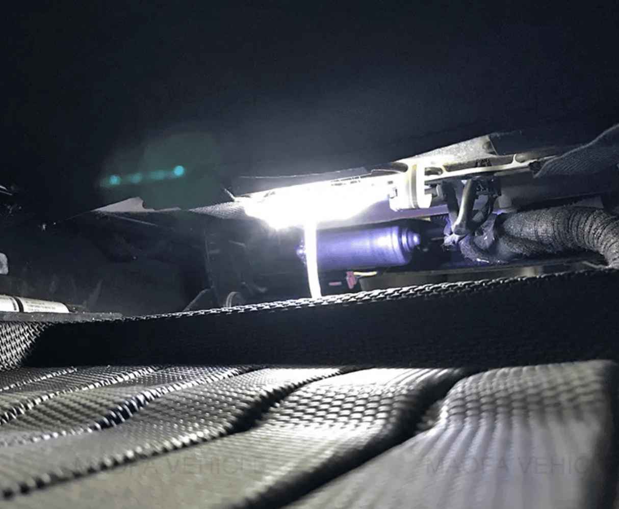 LED lampor, passar till TESLA Model Y (under sätena)