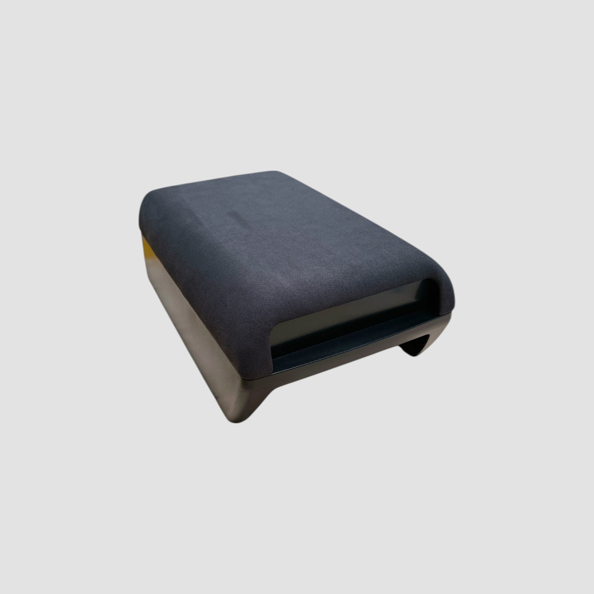 Alcantara armstöd med inbyggd förvaringsficka - Tesla Model 3/Y