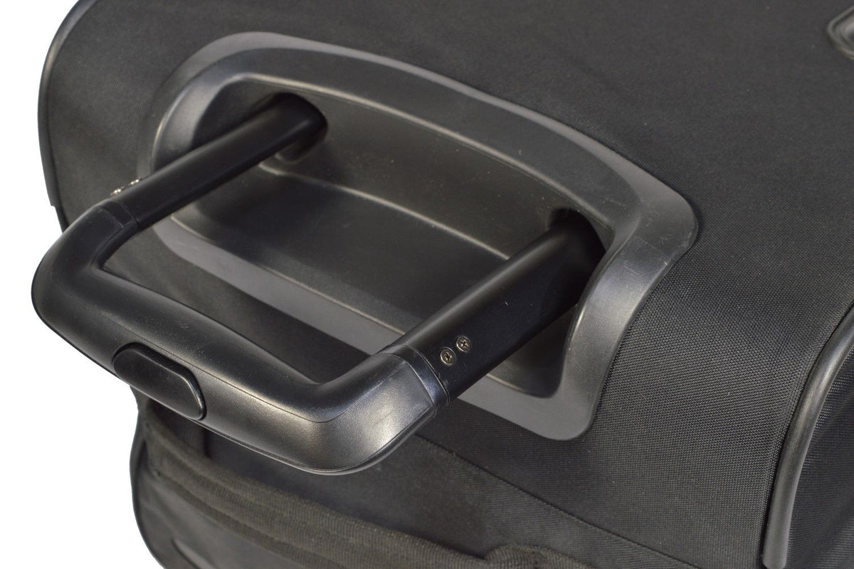 Förlängt teleskophandtag på Car-Bags trolleys för Tesla Model Y, med knapp och gummidäck