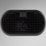 Nedefra på Osram TYREinflate 1600, viser lynsymbol og USB-C opladningsport