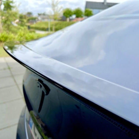 Performance Spoiler (ABS + Coating) Passar till Tesla Model 3