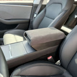 Alcantara armstöd med inbyggd förvaringsficka - Tesla Model 3/Y