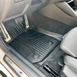 3D All Weather-golvmattset för BMW i4, perfekt passform och skydd.