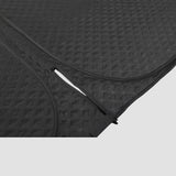 Detaljbild av svart täckning för fönster, designad för XPENG G6.