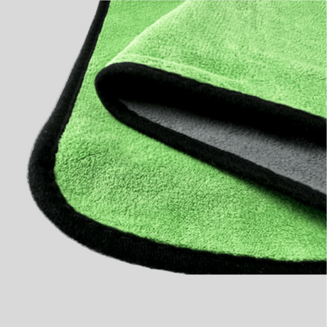 GCG MAX mikrofiberduk i tjock kvalitet med svart kant.