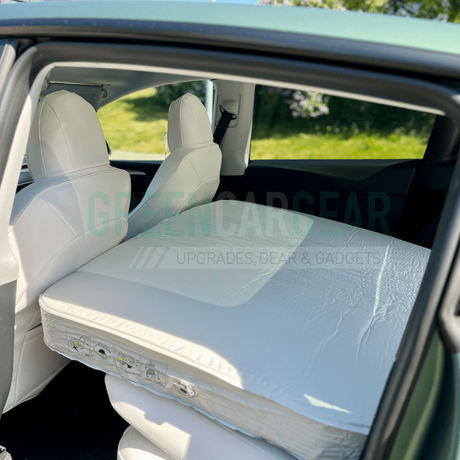 Letar du efter tillbehör till elbilar? Hos GreenCarGear har vi allt från bilvårdsprodukter, laddare för elbil, tillbehör för elbilsladdning hemma med mera. Du hittar allt Tesla-tillbehör, VW ID 4-tillbehör och Ford Mustang Mach E-tillbehör.