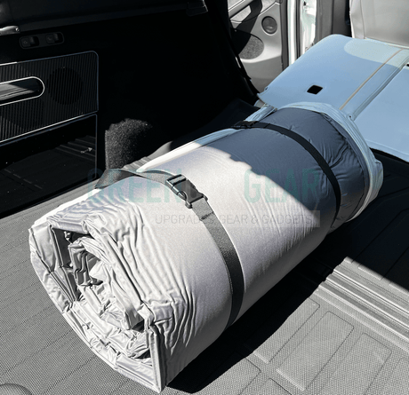 Letar du efter tillbehör till elbilar? Hos GreenCarGear har vi allt från bilvårdsprodukter, laddare för elbil, tillbehör för elbilsladdning hemma med mera. Du hittar allt Tesla-tillbehör, VW ID 4-tillbehör och Ford Mustang Mach E-tillbehör.