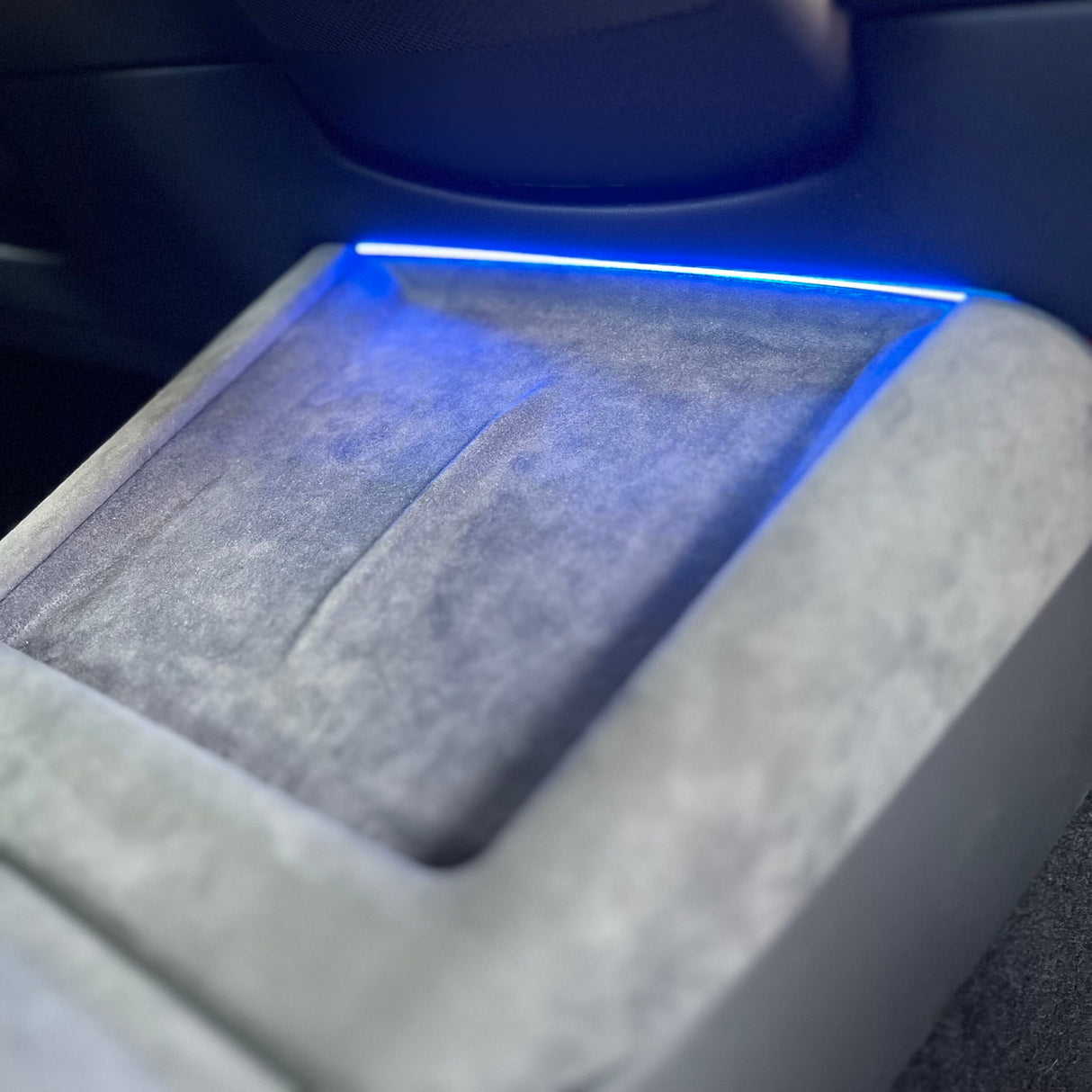 LED konsolljus till Tesla Model 3/Y