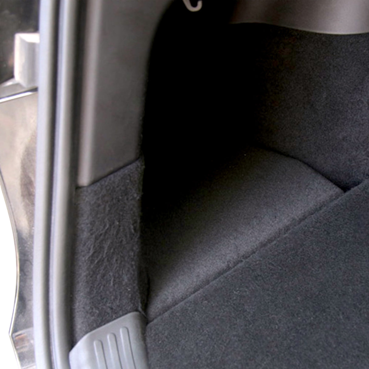 Förvaringslådor (2 st.) inkl. lock till Tesla Model Y