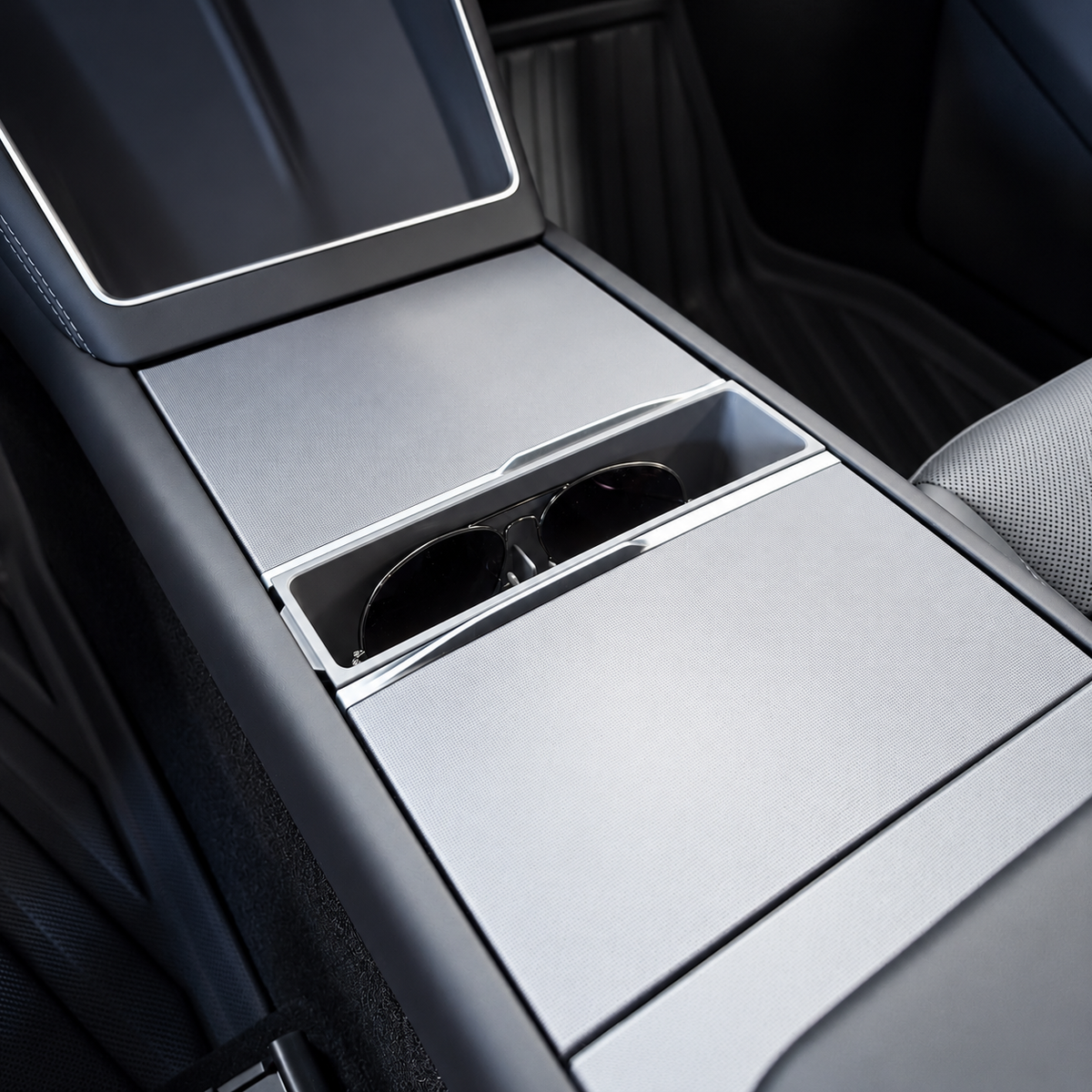Solglasögonhållare – Passar Tesla