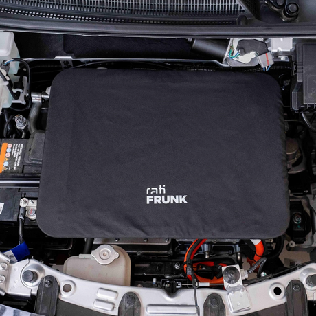 Rati frunk förvaringslåda installerad i en Hyundai Kona Electric motorutrymme