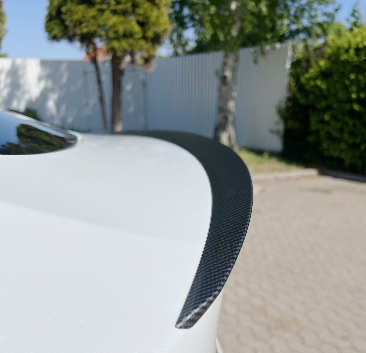Tesla Performance Spoiler (ABS + Coating) Passar till Tesla Model Y