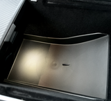 Smart låda/underlägg - passar till Model Y (under armstöd)