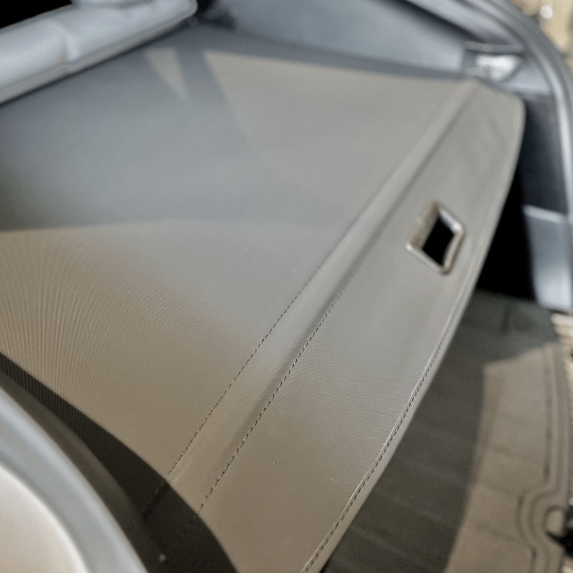 Bagagerumstäckning/rullgardin till Tesla Model Y