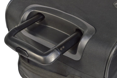 Förlängt teleskophandtag på Car-Bags trolleys för Tesla Model Y, med knapp och gummidäck