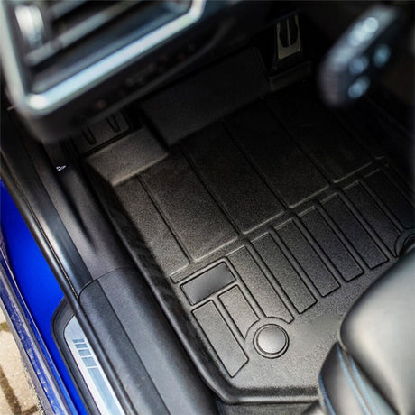FroGum ProLine gummimåtte monteret i førerens fodrum – til Audi Q4 e-tron, Skoda Enyaq, VW ID.4 og ID.5