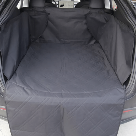 Hundfilt/överdrag för bagageutrymmet i Tesla Model Y, svart och smutsavvisande.